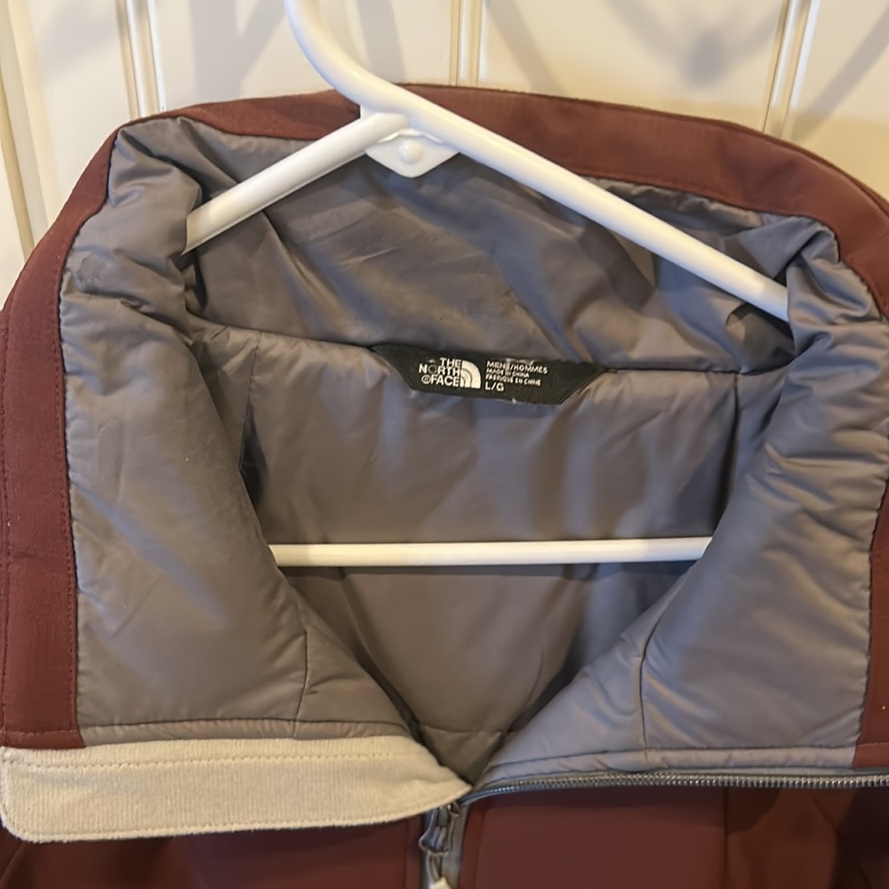North Face Winter Jacket Size Large - image 2